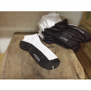 (ลด100฿ ใช้โค้ด NEWMDRM ) 12 คู่ ถุงเท้า สีขาวพื้นเทา สีดำล้วน สีขาวล้วน ⚪️⚫️
