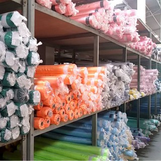 ราคาถูกๆ ผ้าเมตร ผ้าต่วนซาติน เนื้อมันเงา ผ้าซับใน ผ้าผูกรั้ว ผ้าทำฉาก ผ้าตกแต่งโต๊ะ ซุ้มงานพิธี (ร้านCT ร้านขายส่งผ้า)