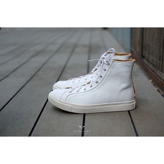 Moonlife Life Boots-White รองเท้าหนังวัวแท้