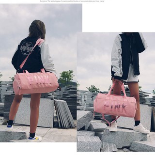 กระเป๋า PINK Victoria's Secret มีช่องใส่รองเท้า สีชมพู กระเป๋าเดินทาง กระเป๋ากีฬา