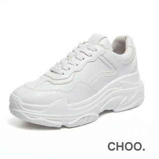 CHOO​ Sneakers.​❤️(พร้อมส่ง​38,39)​รองเท้าผ้าใบสีขาว​